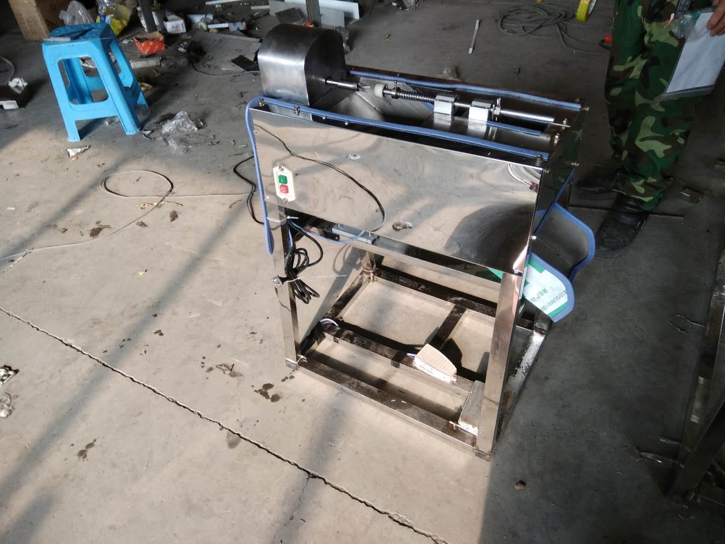 mango peeling machine