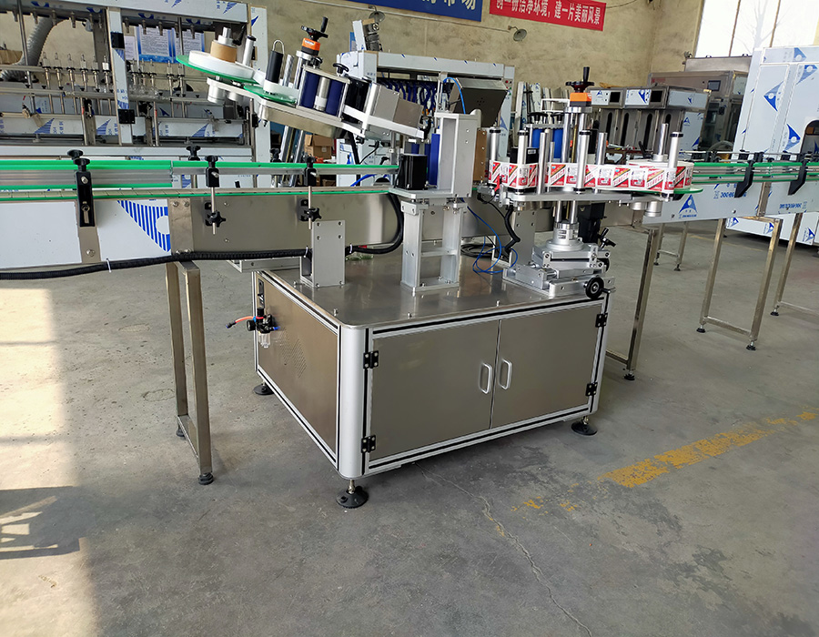 bottle labeling machine