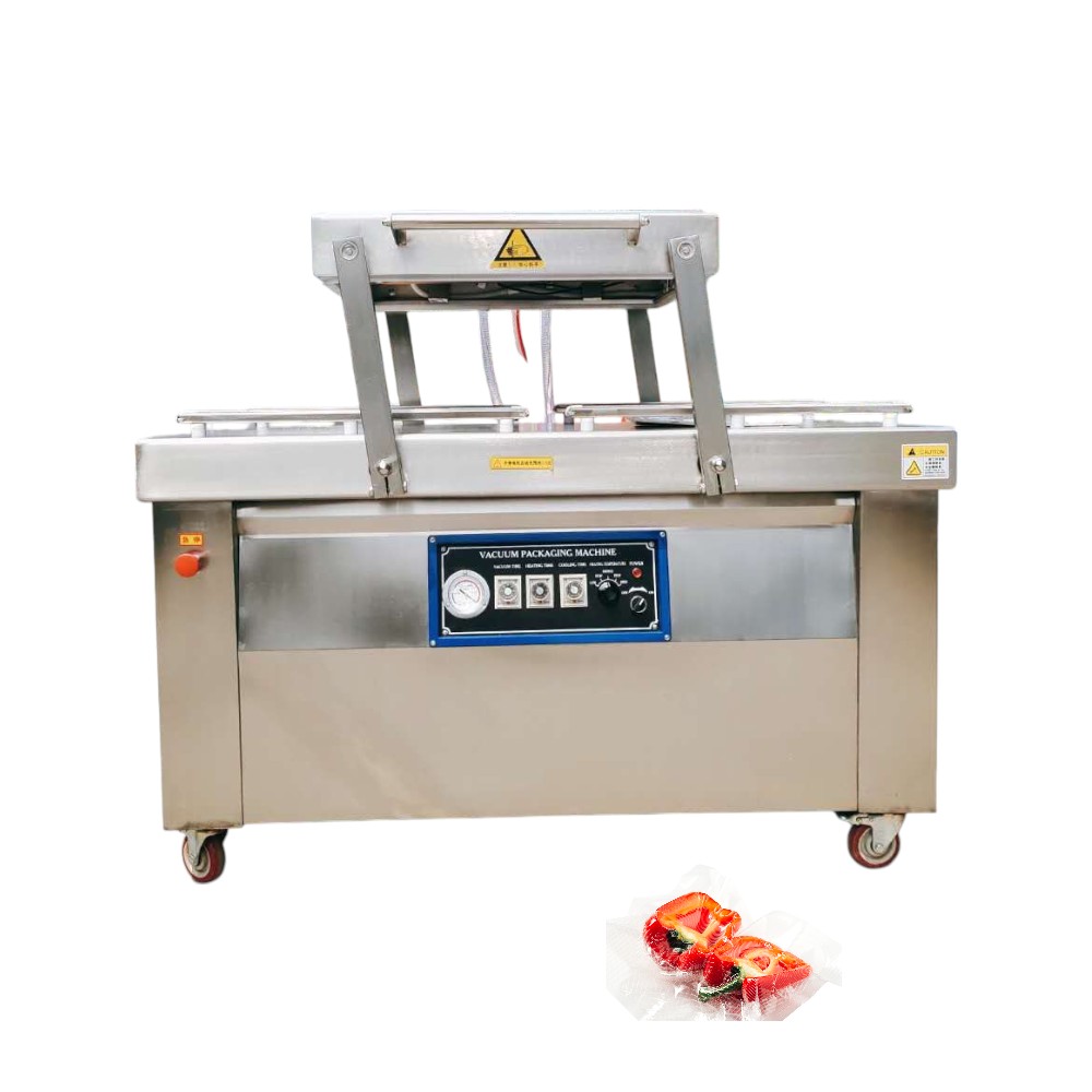 Vacuum packaging machine